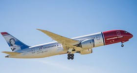 norwegian-dreamliner_ei-lna.jpg